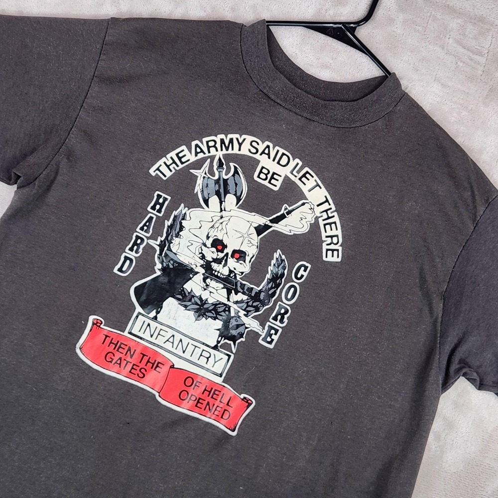 Vintage Platinum Shirt Mens XL Gray Army Infantry Skull Hardcore Graphic Tee